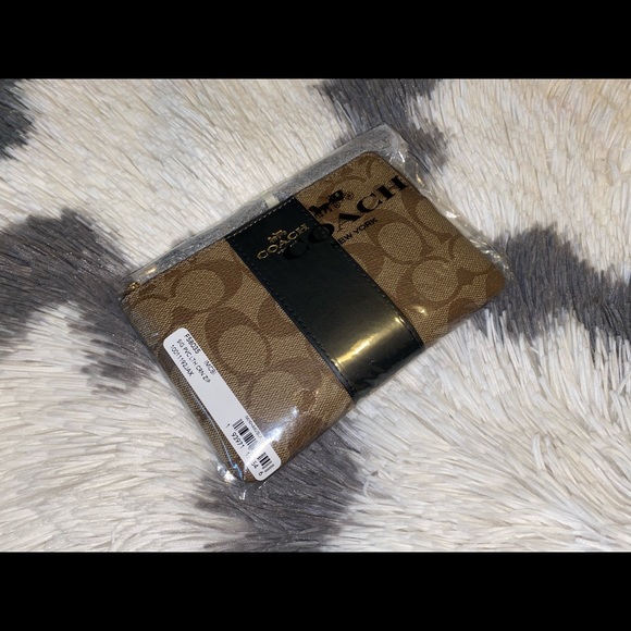 *NEW* COACH Corner Zip Wristlet In Signature Canvas - Picture 6 of 6